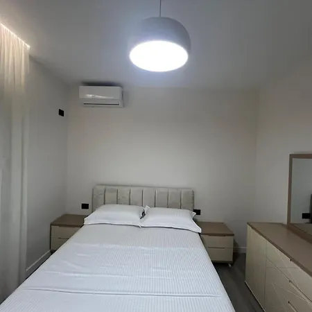 Koci Family Apartamento *